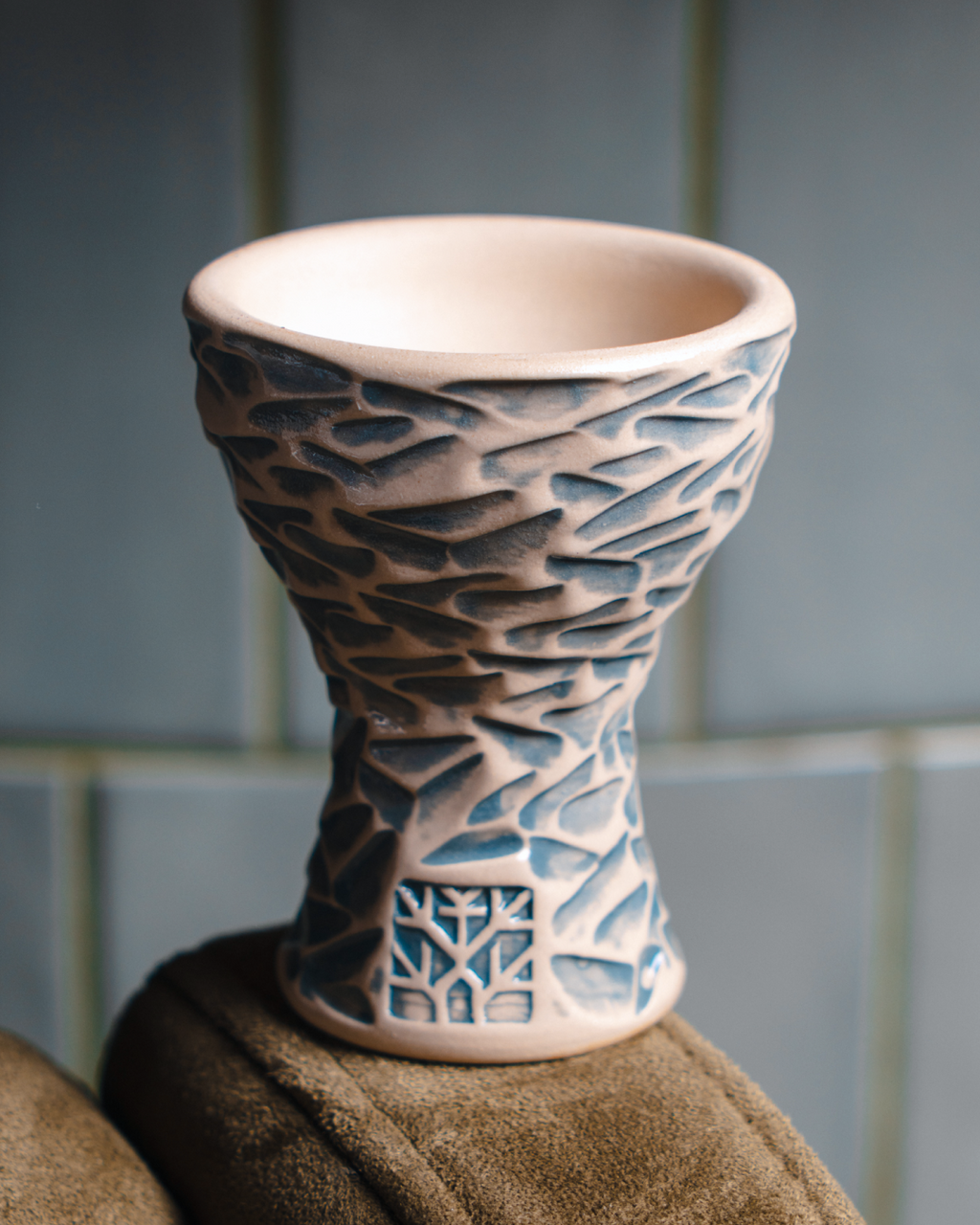 Forest Bowl Ice — Cazoleta Artesanal Rusa Barro 1200°C | Koala Buff España